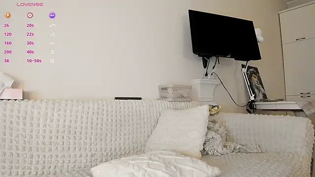 lizzistrata online show from January 28, 3:35 pm