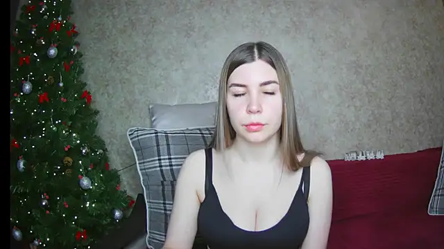 ElllaNuar online show from January 8, 2:25 am