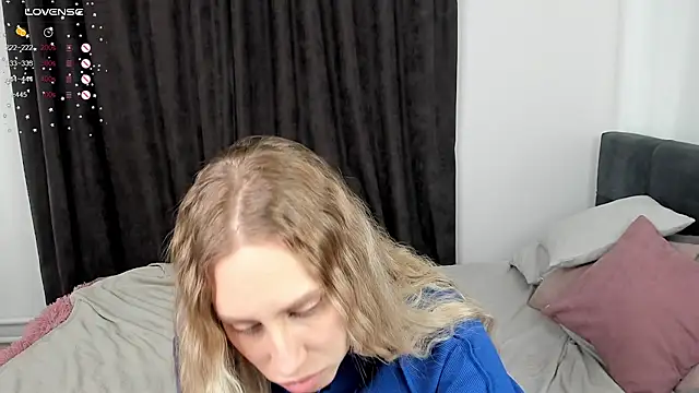 miissblonde online show from February 26, 5:09 am