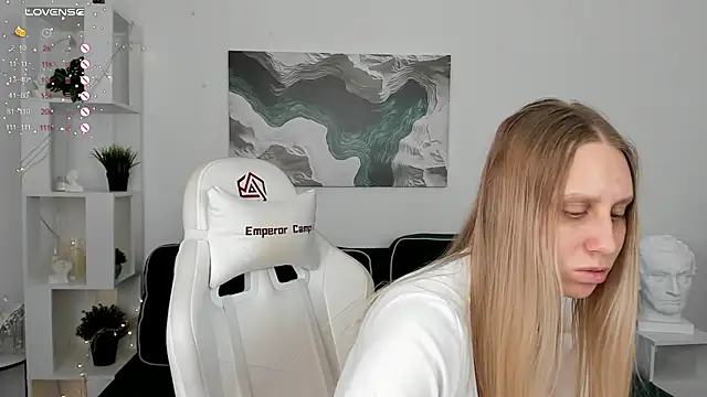 miissblonde online show from March 5, 5:29 am