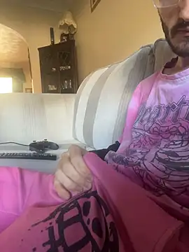 Snapshot of EE123458 chatting on October 23, 1:21 pm EE123458 online show from October 23, 1:21 pm