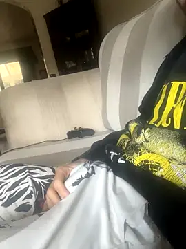 Snapshot of EE123458 chatting on October 31, 3:02 pm EE123458 online show from October 31, 3:02 pm