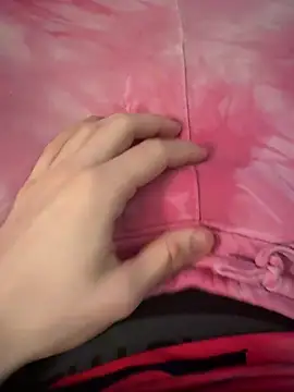 Snapshot of EE123458 chatting on March 1, 8:11 pm EE123458 online show from March 1, 8:11 pm