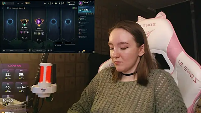 MoonlishSiren online show from February 9, 9:08 pm