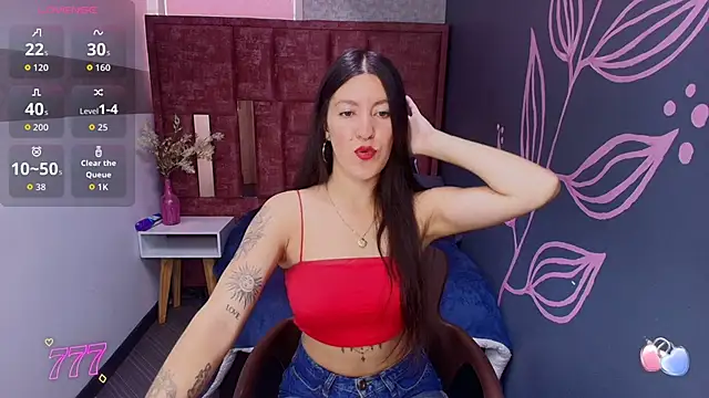 Snapshot of LiaCooper_ chatting on June 1, 12:51 pm LiaCooper online show from June 1, 12:51 pm