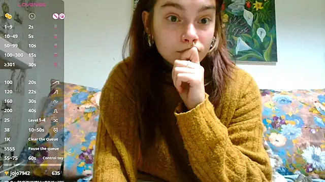 Snapshot of Sophie_Bell chatting on March 2, 5:25 pm Sophie Bell online show from March 2, 5:25 pm
