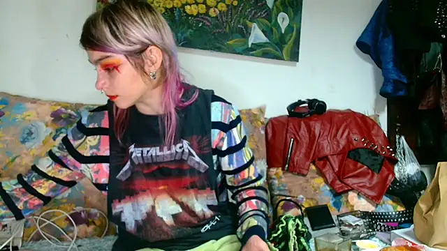 Sophie Bell online show from October 17, 5:26 pm