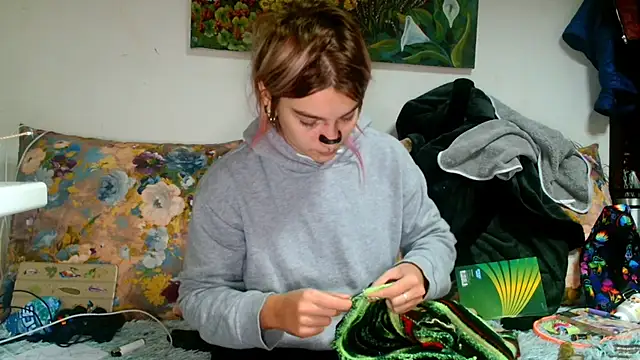 Sophie Bell online show from October 23, 2:16 pm