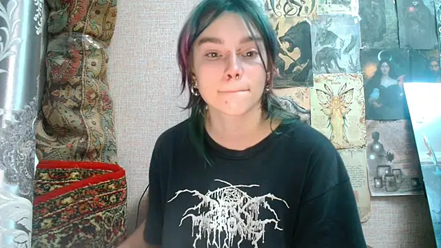 Sophie Bell online show from October 24, 2:46 pm