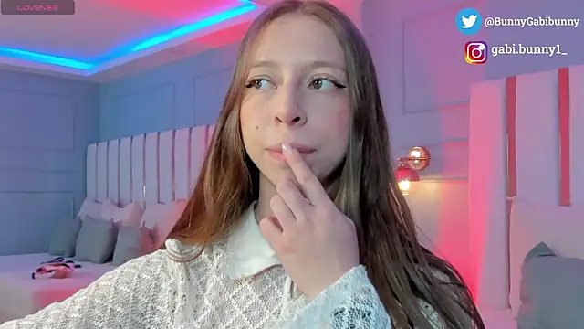 gabi bunny online show from February 16, 5:31 pm