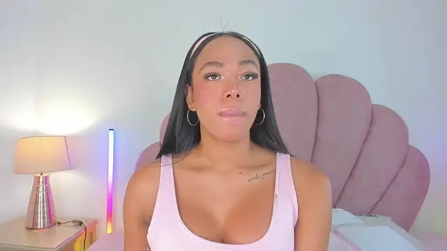 Nicole Paradise online show from March 25, 12:44 pm