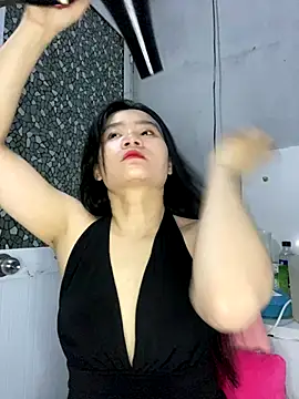 Snapshot of Ana-bigboobs chatting on November 6, 6:25 am Ana-bigboobs online show from November 6, 6:25 am