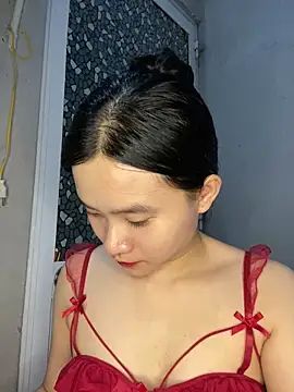 Snapshot of Ana-bigboobs chatting on November 13, 6:23 am Ana-bigboobs online show from November 13, 6:23 am