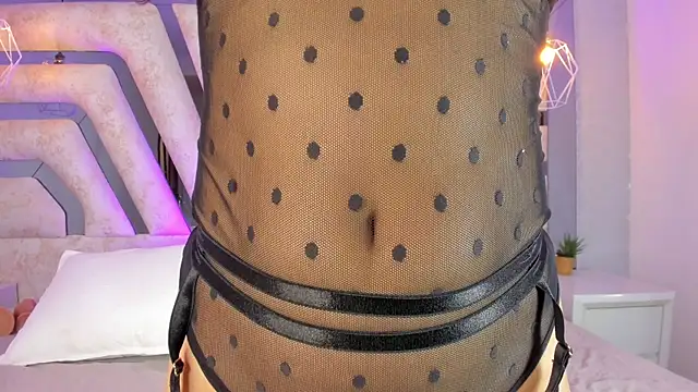 EmmilyCristal online show from November 26, 8:10 pm