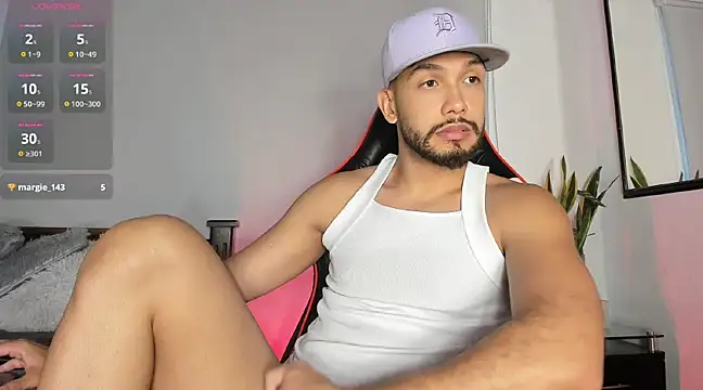 sanjuan01 online show from December 22, 8:58 pm