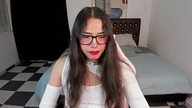 paula kawaiifu  online show from December 7, 5:20 pm