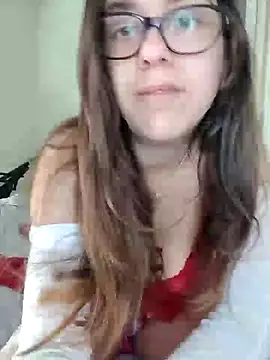 Snapshot of Miachan_LaGattinaVogliosa chatting on November 17, 2:01 pm Miachan LaGattinaVogliosa online show from November 17, 2:01 pm