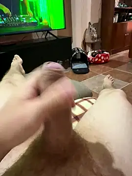 Snapshot of holawey1345 chatting on October 15, 4:18 pm holawey1345 online show from October 15, 4:18 pm