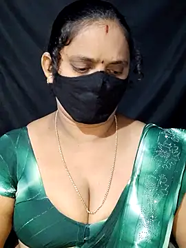 vintage-vibs online show from February 16, 9:48 pm