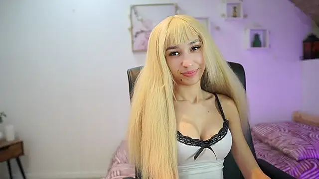 Snapshot of Amai__Liu chatting on November 10, 7:13 pm Amai Liu online show from November 10, 7:13 pm