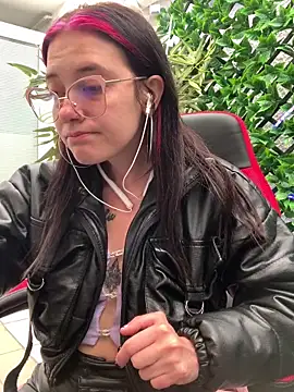 Isabella 21x online show from December 30, 12:31 pm