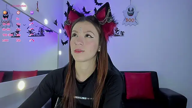 roxanne jones1 online show from October 17, 7:49 pm