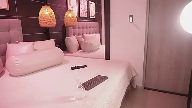 Bella TS  online show from December 16, 10:59 pm