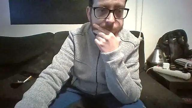 tuchi94 online show from December 14, 11:59 am