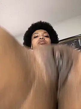 KimiAqua online show from February 13, 8:24 pm