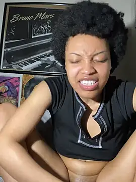 KimiAqua online show from February 26, 9:42 am