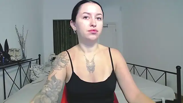 VioletCatt online show from September 16, 5:52 am