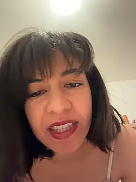 BitchyBratxxx online show from April 13, 12:32 pm