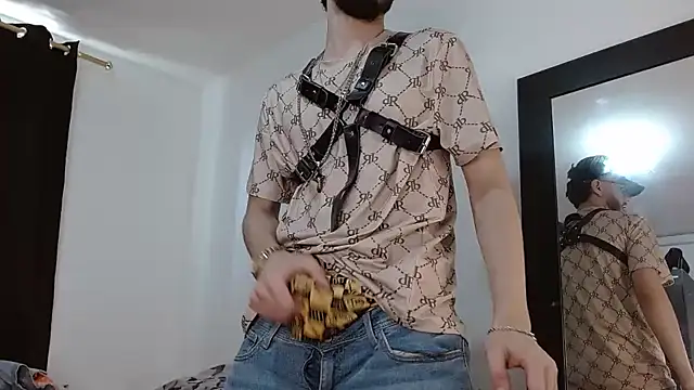 Snapshot of badanyboy chatting on November 7, 8:42 pm badanyboy online show from November 7, 8:42 pm