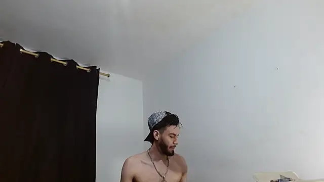 Snapshot of badanyboy chatting on November 22, 11:15 pm badanyboy online show from November 22, 11:15 pm