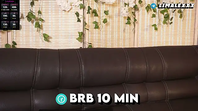 Snapshot of LimaLexxx chatting on October 25, 5:40 pm LimaLexxx online show from October 25, 5:40 pm