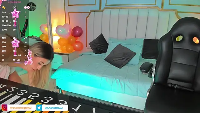 charlotte  grey online show from January 19, 4:04 pm