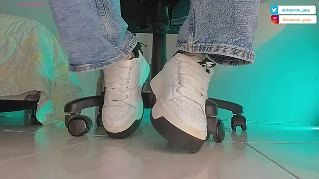 charlotte  grey online show from October 24, 8:27 pm