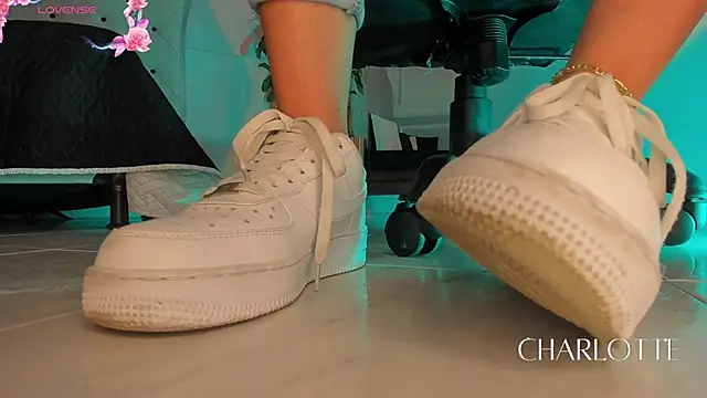 Snapshot of charlotte__grey chatting on February 2, 7:45 pm charlotte grey online show from February 2, 7:45 pm