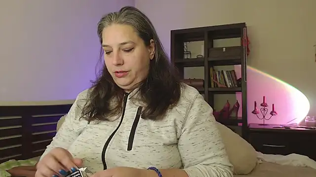 Snapshot of Niter chatting on February 7, 8:42 pm Niter online show from February 7, 8:42 pm