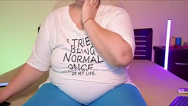 Snapshot of Niter chatting on November 1, 3:58 pm Niter online show from November 1, 3:58 pm