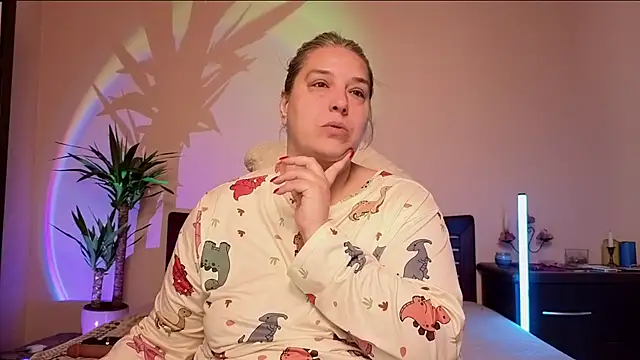 Snapshot of Niter chatting on February 22, 9:19 am Niter online show from February 22, 9:19 am