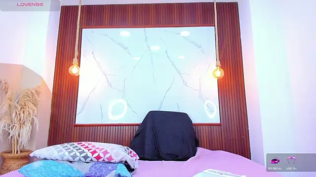 Mia thompson 19 online show from March 22, 6:55 pm