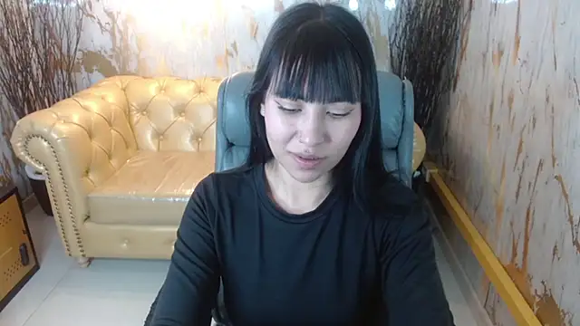 marilin a online show from December 10, 5:44 pm