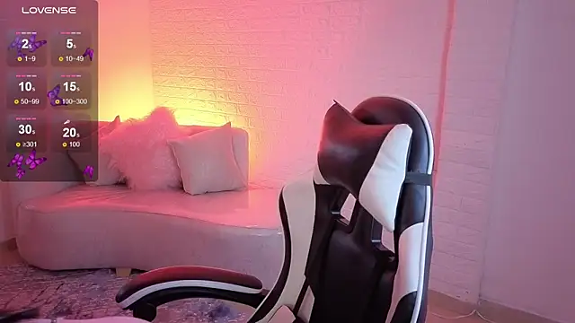 Snapshot of marilin_a chatting on November 23, 7:35 pm marilin a online show from November 23, 7:35 pm