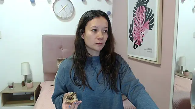 lanna 1878 online show from July 17, 1:18 pm