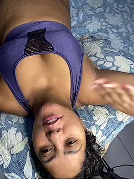 Snapshot of mayemarc chatting on February 5, 2:22 pm mayemarc online show from February 5, 2:22 pm