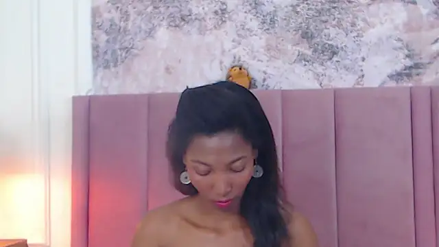 Snapshot of SabrinaDevill chatting on November 19, 1:11 pm SabrinaDevill online show from November 19, 1:11 pm