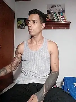 Snapshot of chero_95 chatting on November 22, 2:32 am chero 95 online show from November 22, 2:32 am