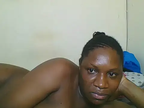 Prettyface25 online show from May 8, 11:32 pm