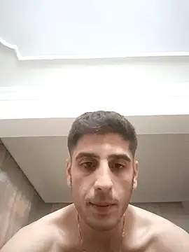 Snapshot of arenn1997 chatting on October 19, 12:22 am arenn1997 online show from October 19, 12:22 am